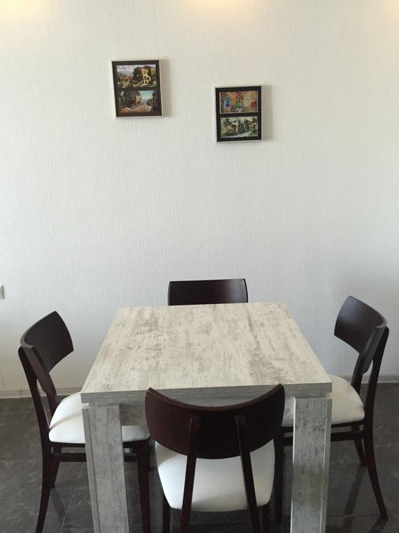 Stars Apartment Batumi Zewnętrze zdjęcie