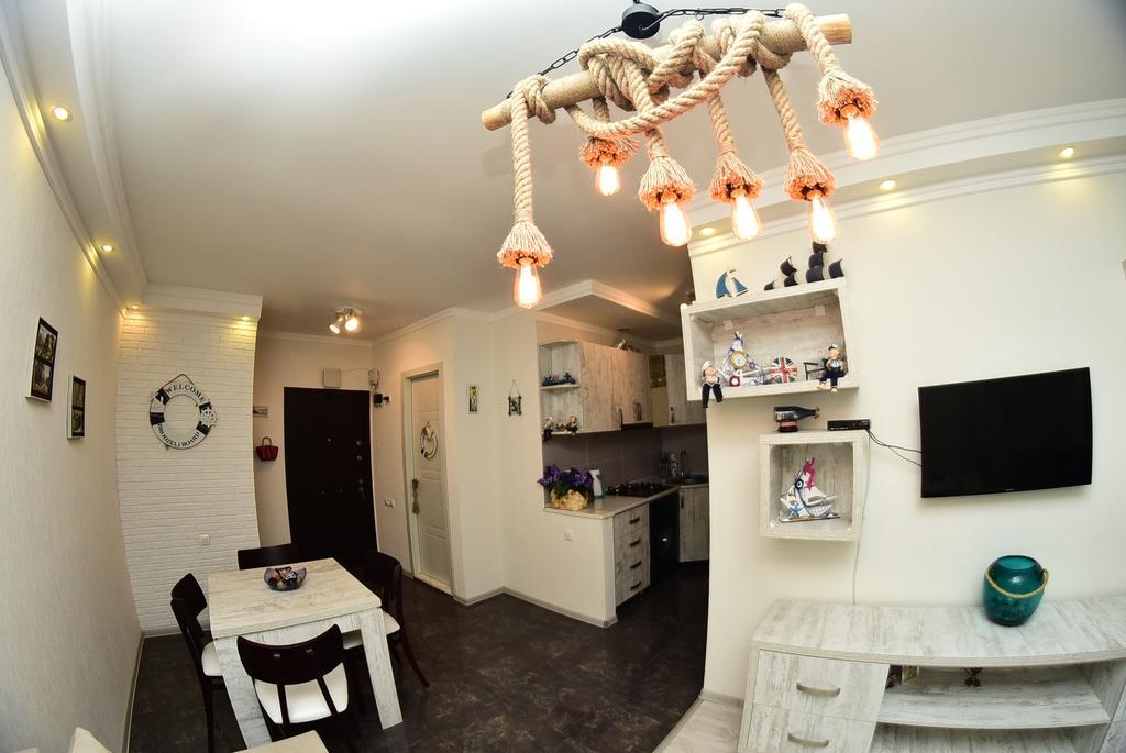 Stars Apartment Batumi Zewnętrze zdjęcie
