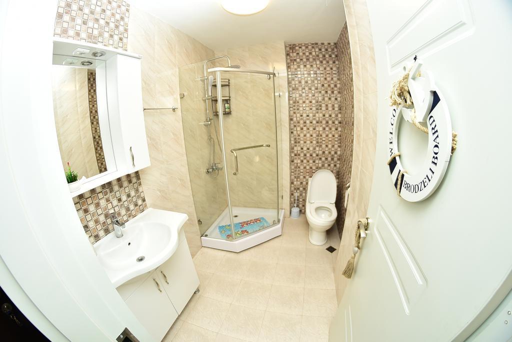 Stars Apartment Batumi Zewnętrze zdjęcie