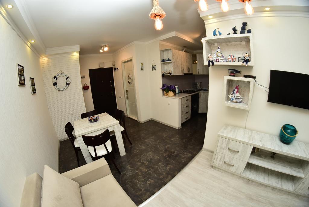 Stars Apartment Batumi Zewnętrze zdjęcie